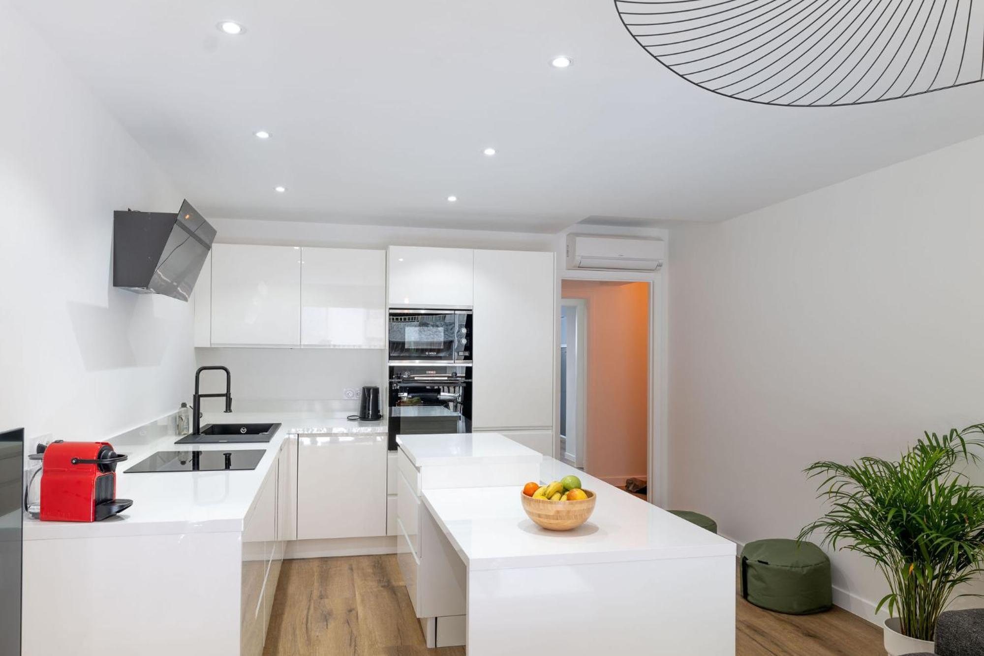Somptueux Appartement 20M Plages Avec Vue Mer Antibes Exterior photo