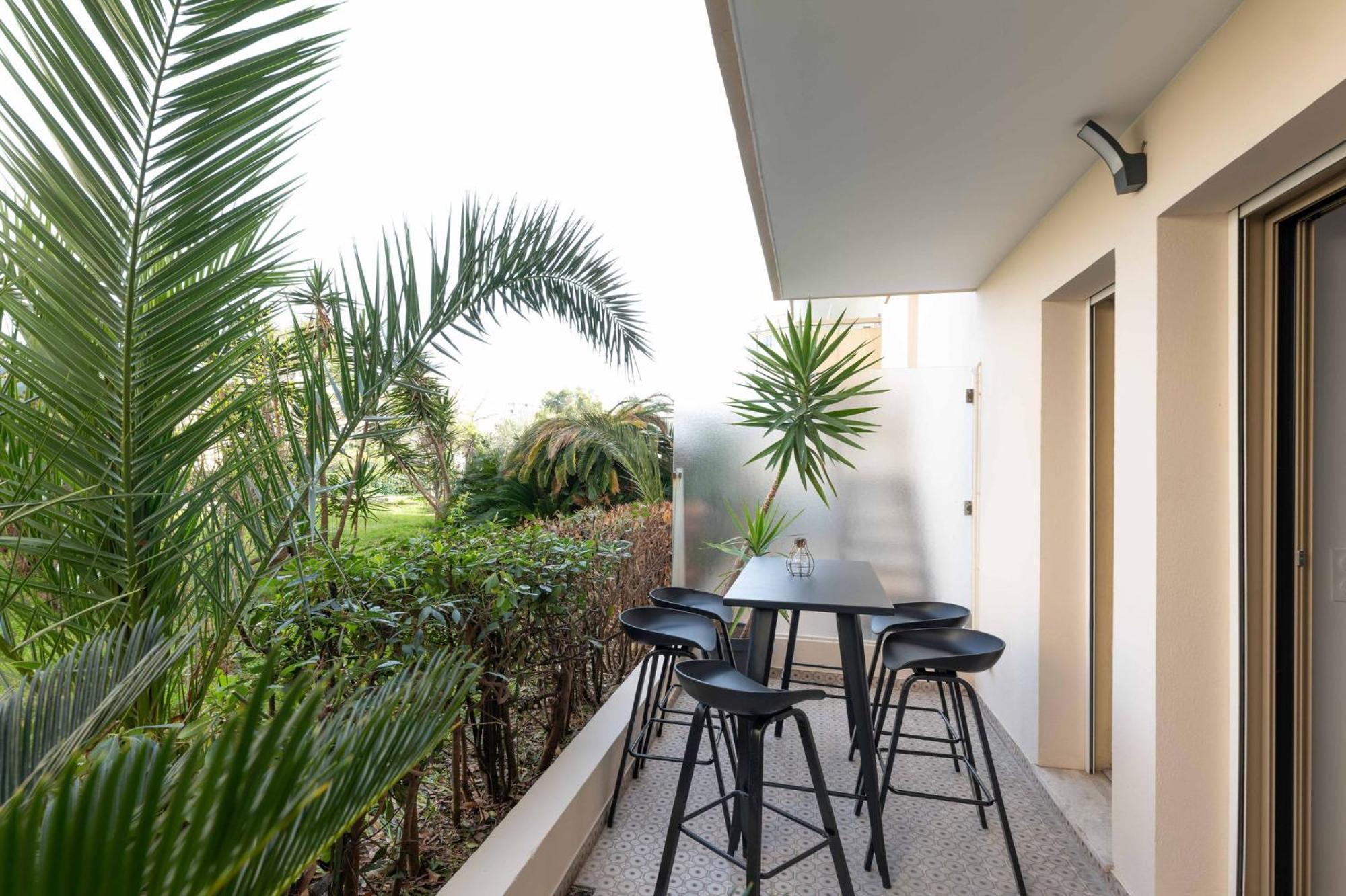 Somptueux Appartement 20M Plages Avec Vue Mer Antibes Exterior photo